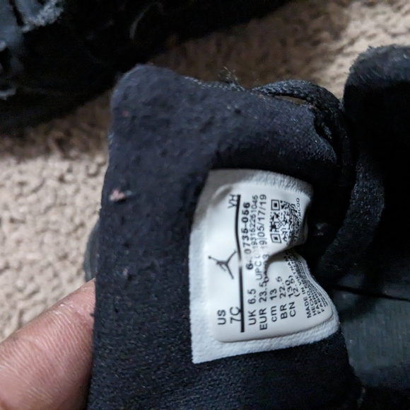 Kids Shoes - Picture 6 of 9